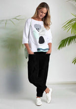Load image into Gallery viewer, Cuff Trousers black or white with Inverted Pleat