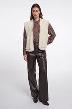 Load image into Gallery viewer, Vita Birch Knit Waistcoat