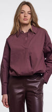 Load image into Gallery viewer, Nio Bean Shirt with inside top