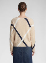 Load image into Gallery viewer, PATTERN BISCUIT JUMPER
