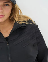 Load image into Gallery viewer, Cyra Jacket