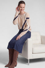 Load image into Gallery viewer, PATTERN BISCUIT JUMPER