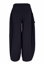 Load image into Gallery viewer, Black or White Ballon Shaped Trousers