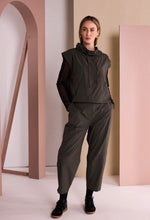 Load image into Gallery viewer, Black mesh sleeve top
