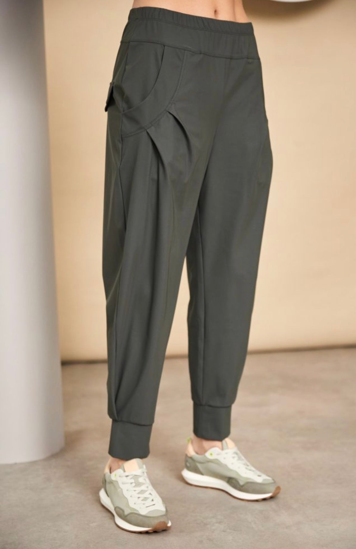 Forest Travel Fabric Cuff Trousers