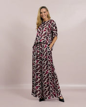 Load image into Gallery viewer, Mulberry round neck top
