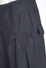 Load image into Gallery viewer, Seliena Black Travel Fabric Trousers
