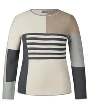 Load image into Gallery viewer, Rabe Pattern Jumper

