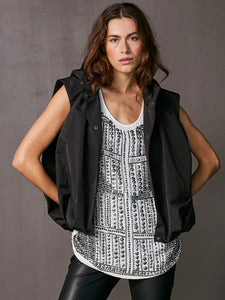 Vala Sleeveless jacket