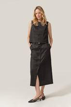 Load image into Gallery viewer, Feria Black Tunic Top
