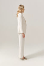 Load image into Gallery viewer, Feria White Blazer
