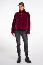 Load image into Gallery viewer, Vie faux fur sugar plum jacket
