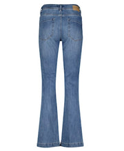 Load image into Gallery viewer, Babette Front Patch Pocket Jeans
