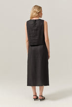 Load image into Gallery viewer, Feria Black Tunic Top

