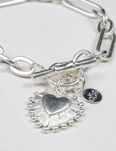 Load image into Gallery viewer, Daphne Heart Bracelet
