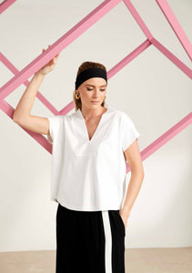 Square shape V neck Cotton Top