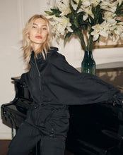 Load image into Gallery viewer, Felina Black Jacket
