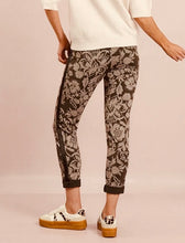 Load image into Gallery viewer, Coco Brown Print Bessy Jogger
