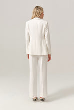 Load image into Gallery viewer, Feria White Blazer
