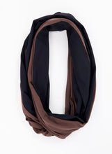 Load image into Gallery viewer, Two Tone Cocoa and Black Snood
