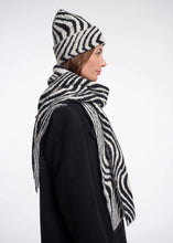 Load image into Gallery viewer, Vlora Zebra Hat
