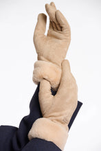 Load image into Gallery viewer, Danzo Camel Gloves
