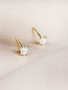 Grace gold earrings