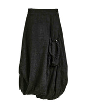 Load image into Gallery viewer, Black crinkle Skirt
