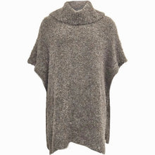 Load image into Gallery viewer, Poncho
