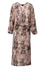 Load image into Gallery viewer, Dale Dress
