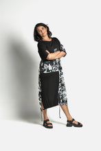 Load image into Gallery viewer, Print Dress
