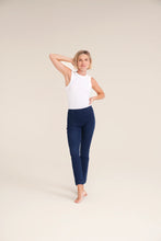 Load image into Gallery viewer, Stehmann Igor 7/8 Denim Jeans
