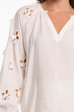 Load image into Gallery viewer, Ginger long ballon sleeve blouse
