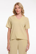 Load image into Gallery viewer, Lynde Top
