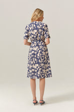 Load image into Gallery viewer, Feria Print Dress
