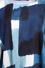 Load image into Gallery viewer, Patchwork print round neck top
