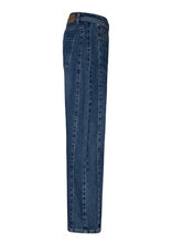 Load image into Gallery viewer, Cayla midstone Barrel Jean Leg 28
