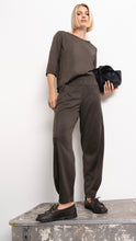 Load image into Gallery viewer, Rachell 2 - 680 khaki Cuff Trousers
