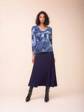 Load image into Gallery viewer, Alison Sheri Abstract V-Neck Jumper
