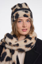 Load image into Gallery viewer, Raaza Beanie
