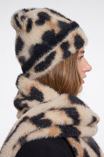 Load image into Gallery viewer, Raaza Beanie
