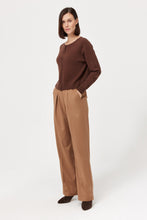 Load image into Gallery viewer, Brown cardigan

