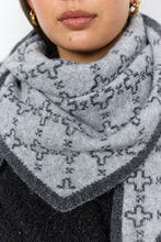 Load image into Gallery viewer, Golly Scarf
