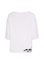 Load image into Gallery viewer, Tee Shape wave Print Top
