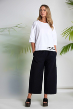 Load image into Gallery viewer, Tee Shape wave Print Top
