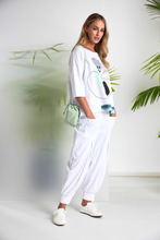 Load image into Gallery viewer, Cuff Trousers black or white with Inverted Pleat
