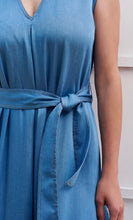 Load image into Gallery viewer, Feria denim Dress
