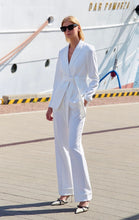 Load image into Gallery viewer, Feria White Blazer
