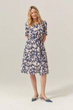 Load image into Gallery viewer, Feria Print Dress
