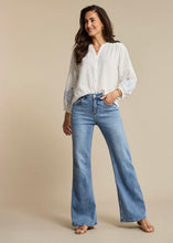 Load image into Gallery viewer, Embroidery Blouse

